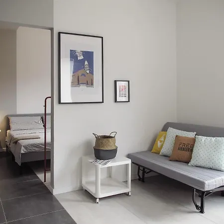 The Rower's Studio - Smart Venice Collection
